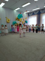 Песня кошечек. Солисты Арина Лисина и Полина Собинова Песня кошечек. Солисты Арина Лисина и Полина Собинова.